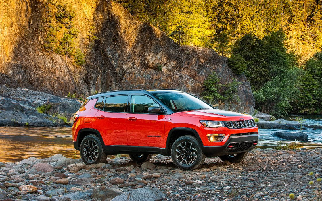 Comparison Jeep Compass Limited 2018 vs Mazda CX5 Grand Touring